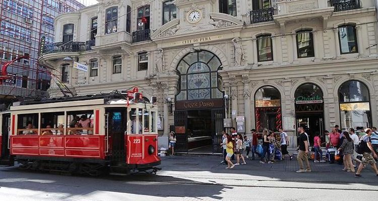 Beyoğlu yatırımın merkezi olmaya devam ediyor