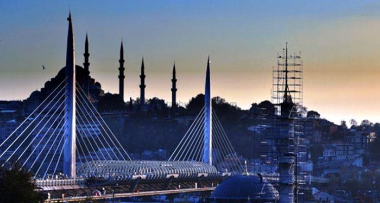 İstanbul Metrosunda Nikah Dönemi