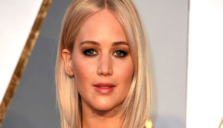 Jennifer Lawrence Kaliforniya'daki Evini Sattı