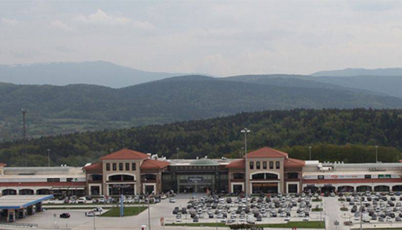 Higway Outlet Alışveriş Merkezi Satıldı