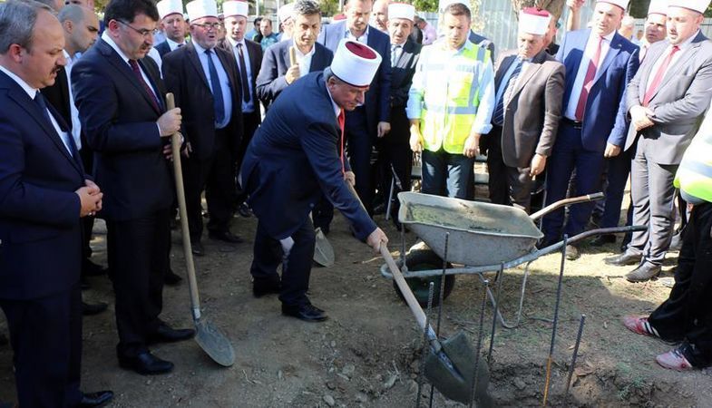 Üsküp'te yapılacak Tophane Merkez Camisi’nin temeli atıldı