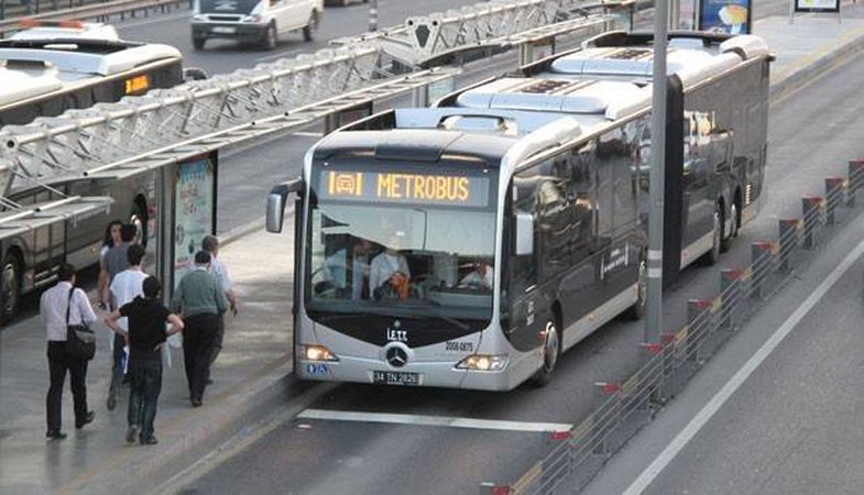 Metrobüsün Bu Durağını Kullananlara Kötü Haber