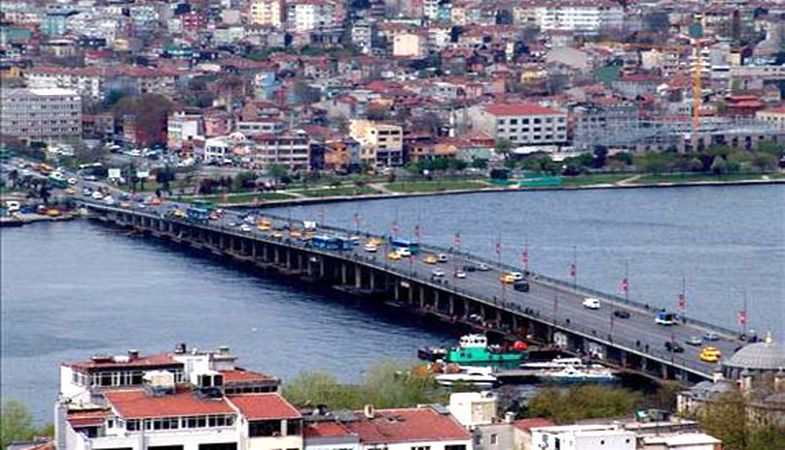 Atatürk Köprüsü Yarın Bu Saatlerde Trafiğe Kapatılacak