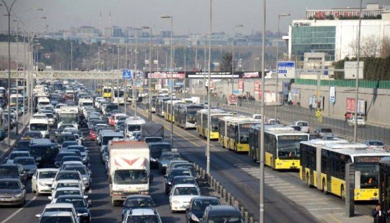 İstanbul'da Ücretsiz Ulaşım Süresi Yine Uzatıldı